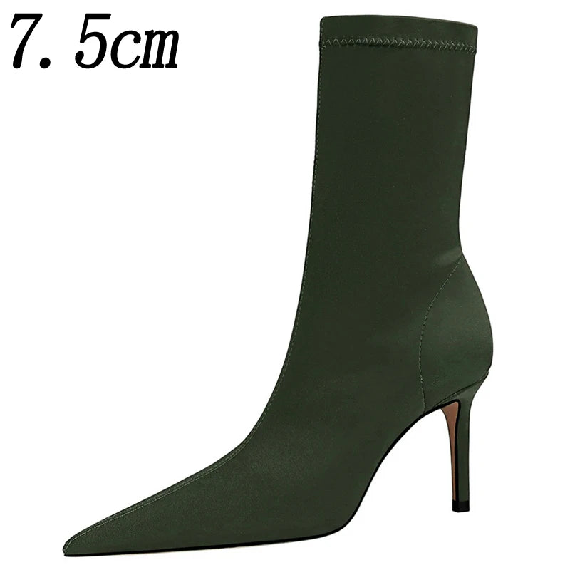 Balck Pointed Toe Elastic Heels
