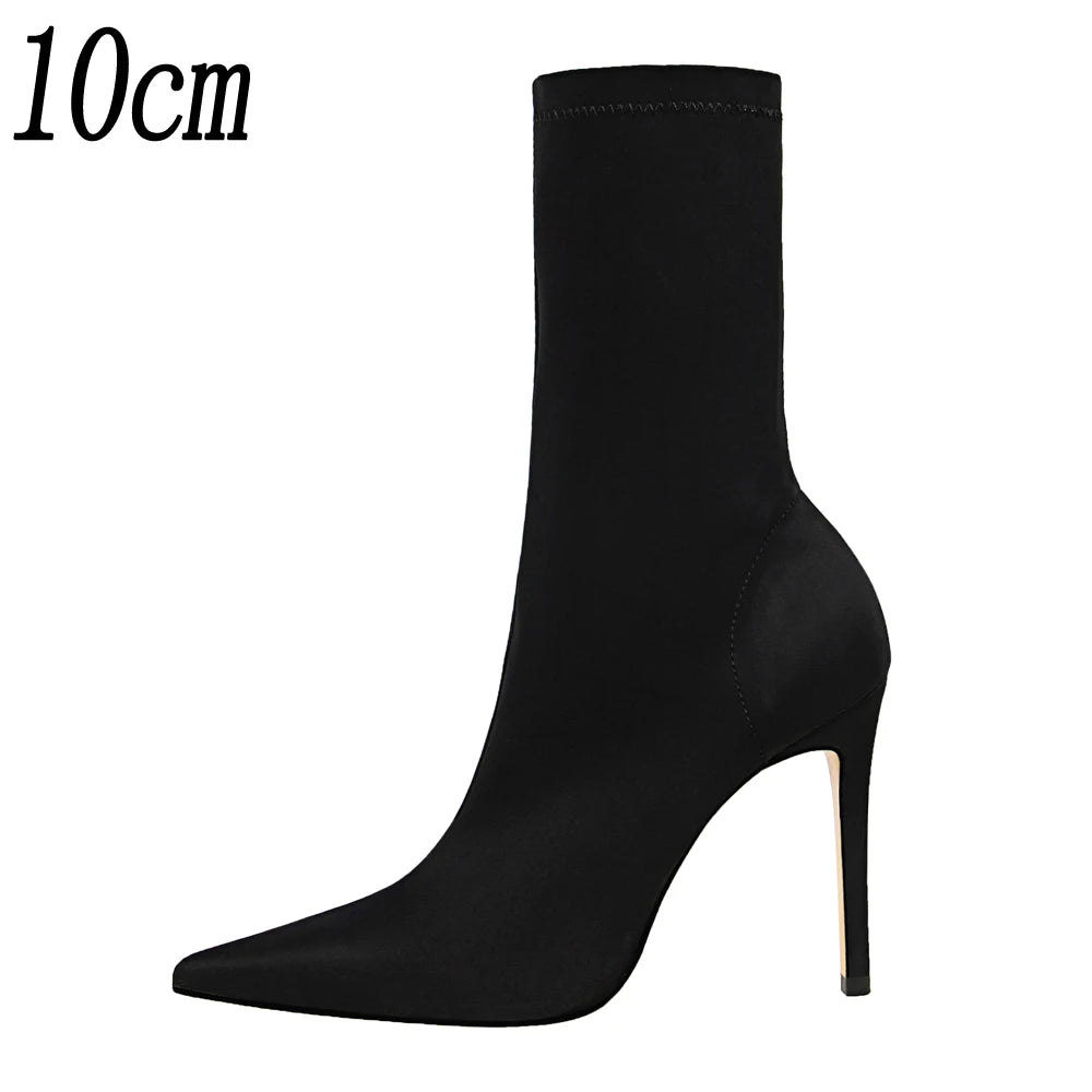 Balck Pointed Toe Elastic Heels