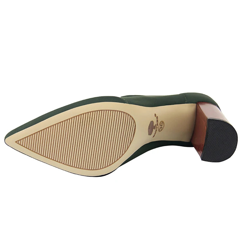 Balck Pointed Toe Elastic Heels