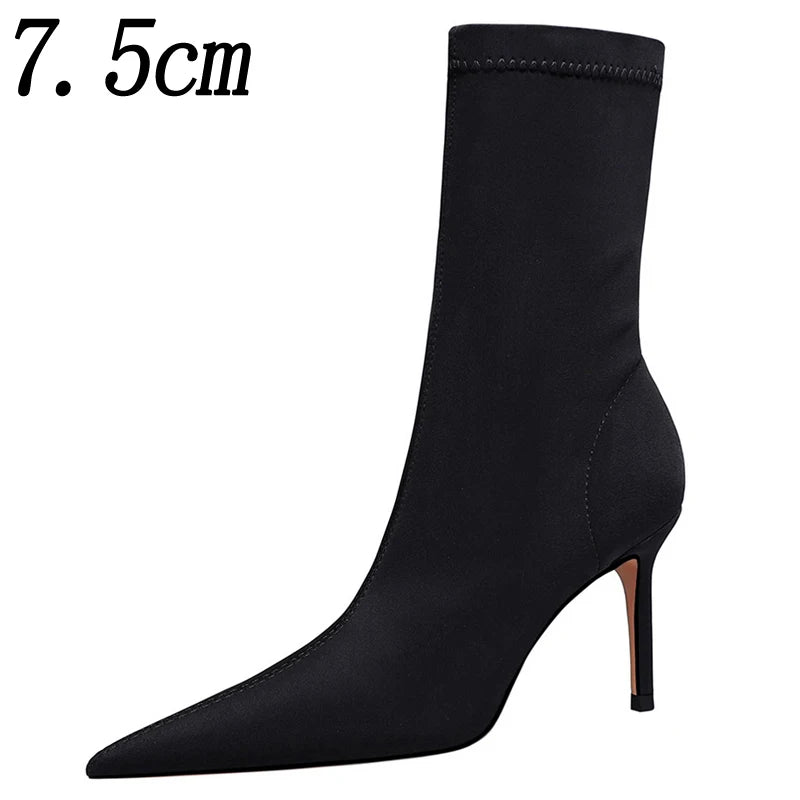 Balck Pointed Toe Elastic Heels