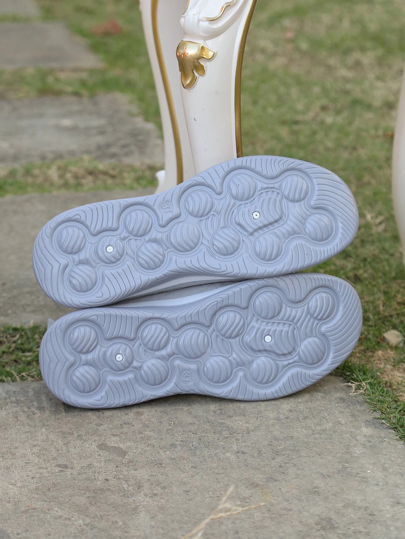 Four Seasons General Light Flat Shoes