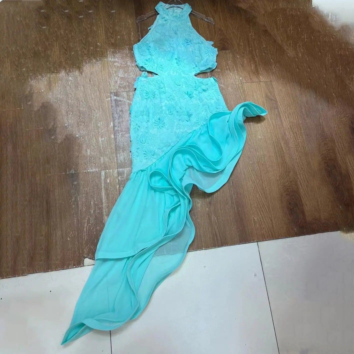 Ele Embroidered High Waist Bodycon Skirt