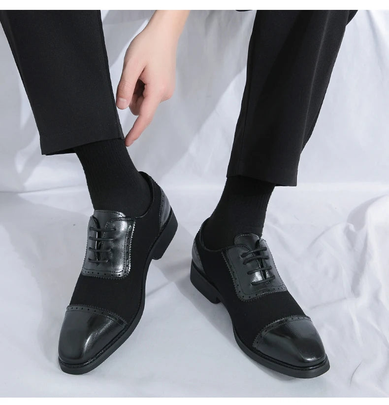 Retro Carved Lace-up Brogue Casual Oxfords