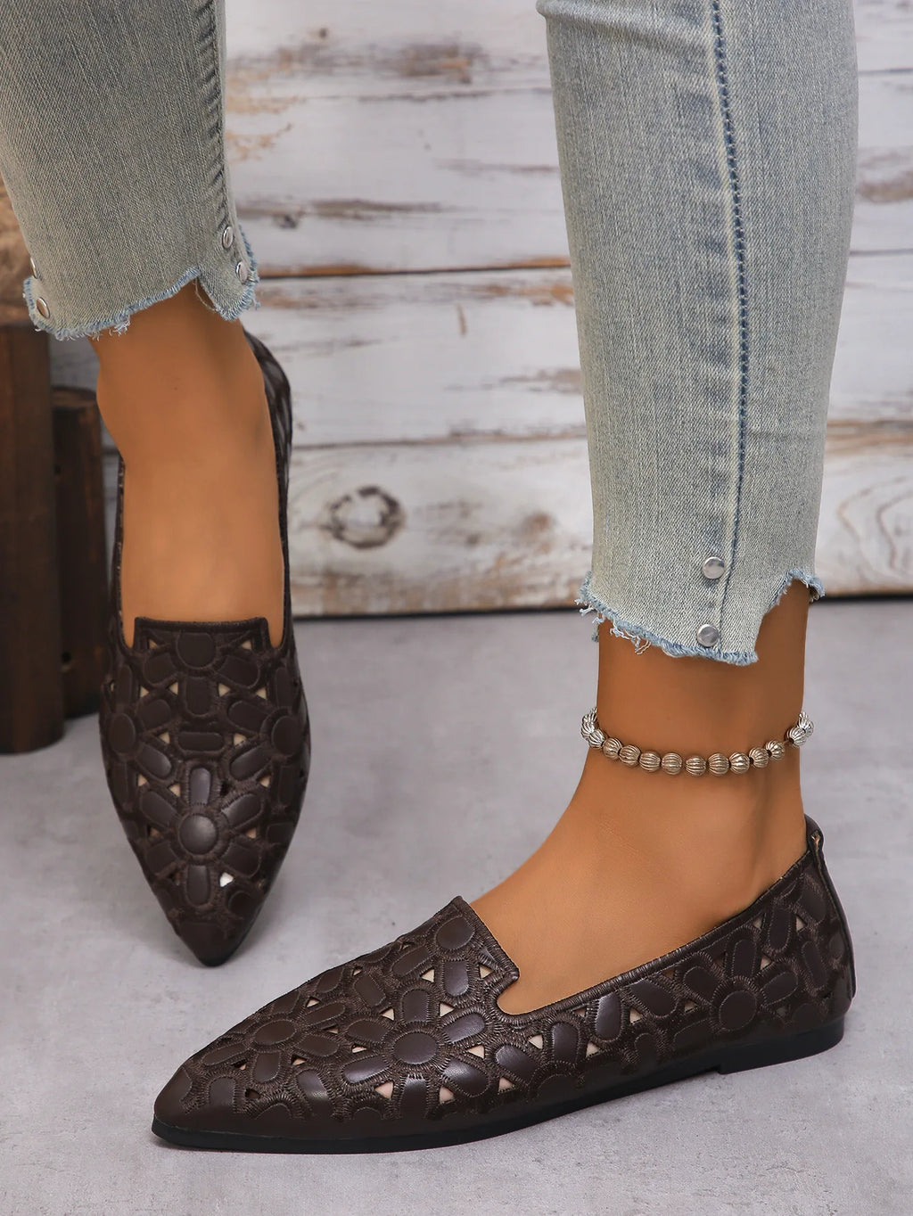 Embroidery Breathable Square Heel Loafers