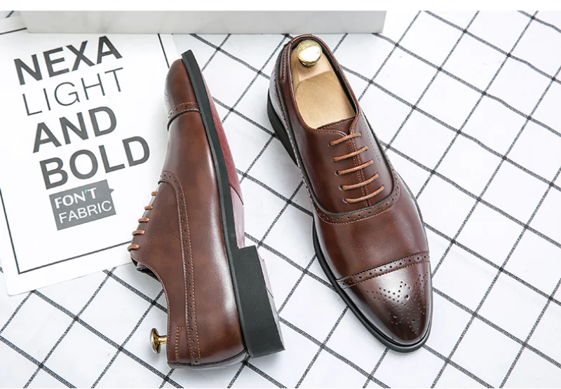 Red Sole Retro Carved Lace-up Oxfords