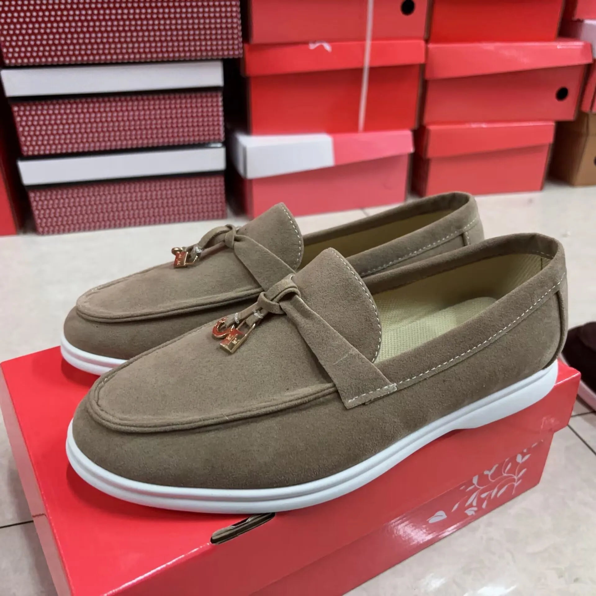 Lightweight Slip-On Casual Loers