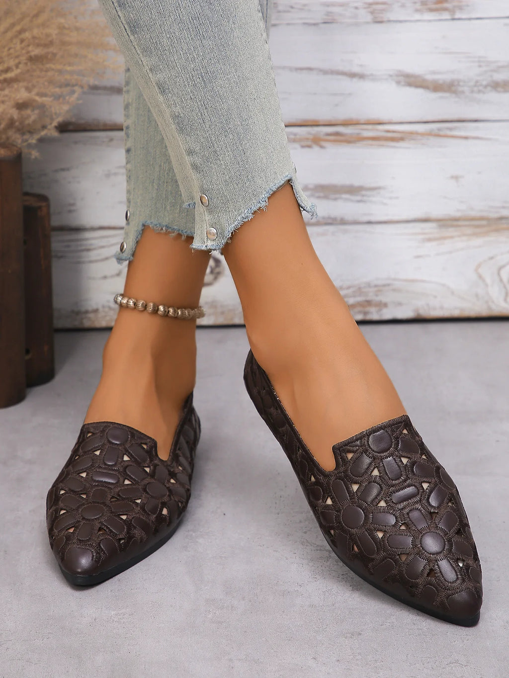 Embroidery Breathable Square Heel Loafers