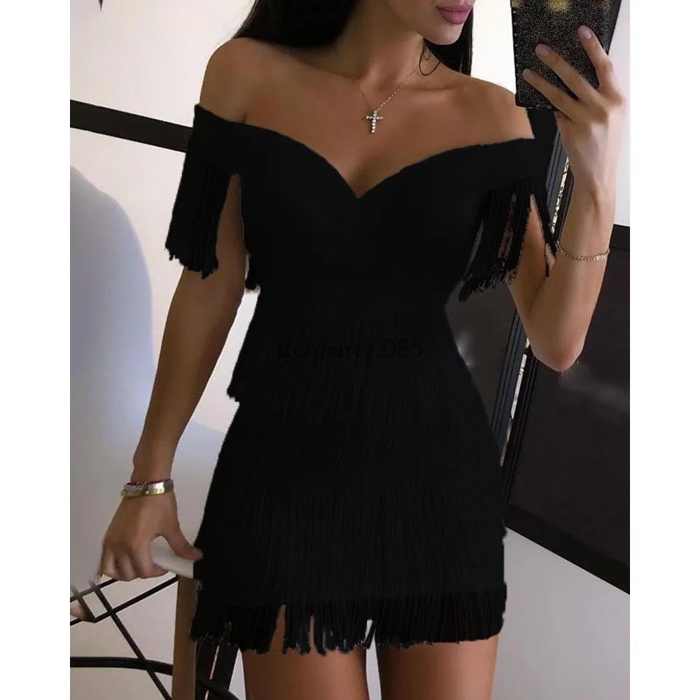 Sexy Big V Neck One-shoulder Fringed Skirt