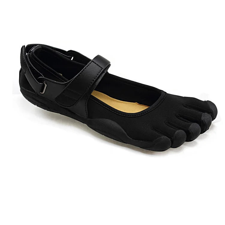 Outdoor 5 Toes Lightweight Leather Sneakers