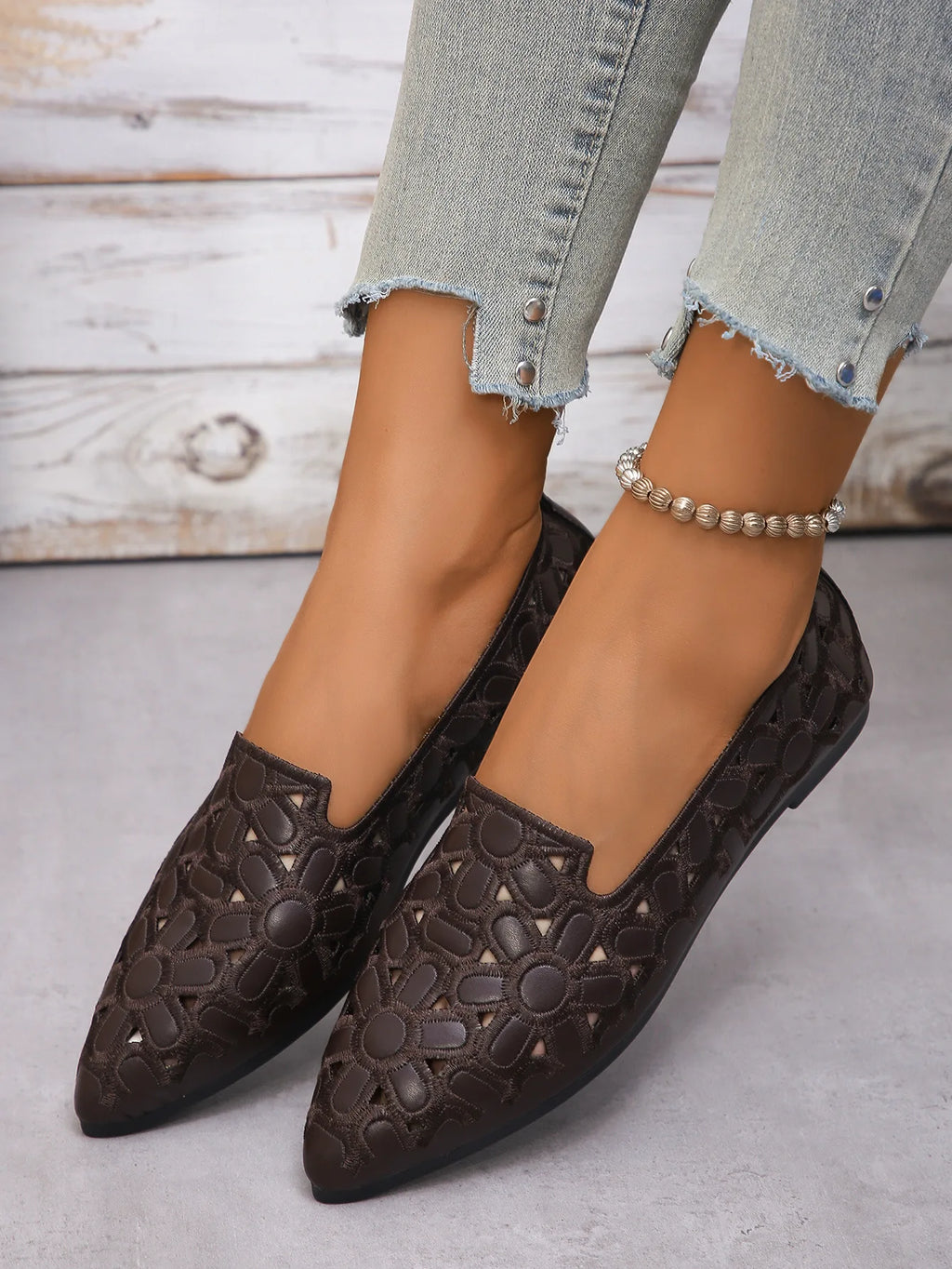 Embroidery Breathable Square Heel Loafers