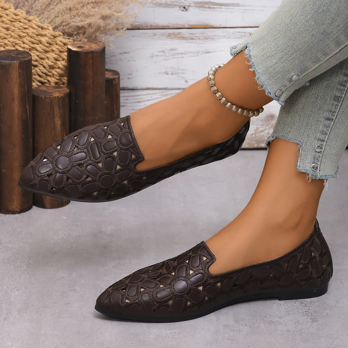 Embroidery Breathable Square Heel Loafers