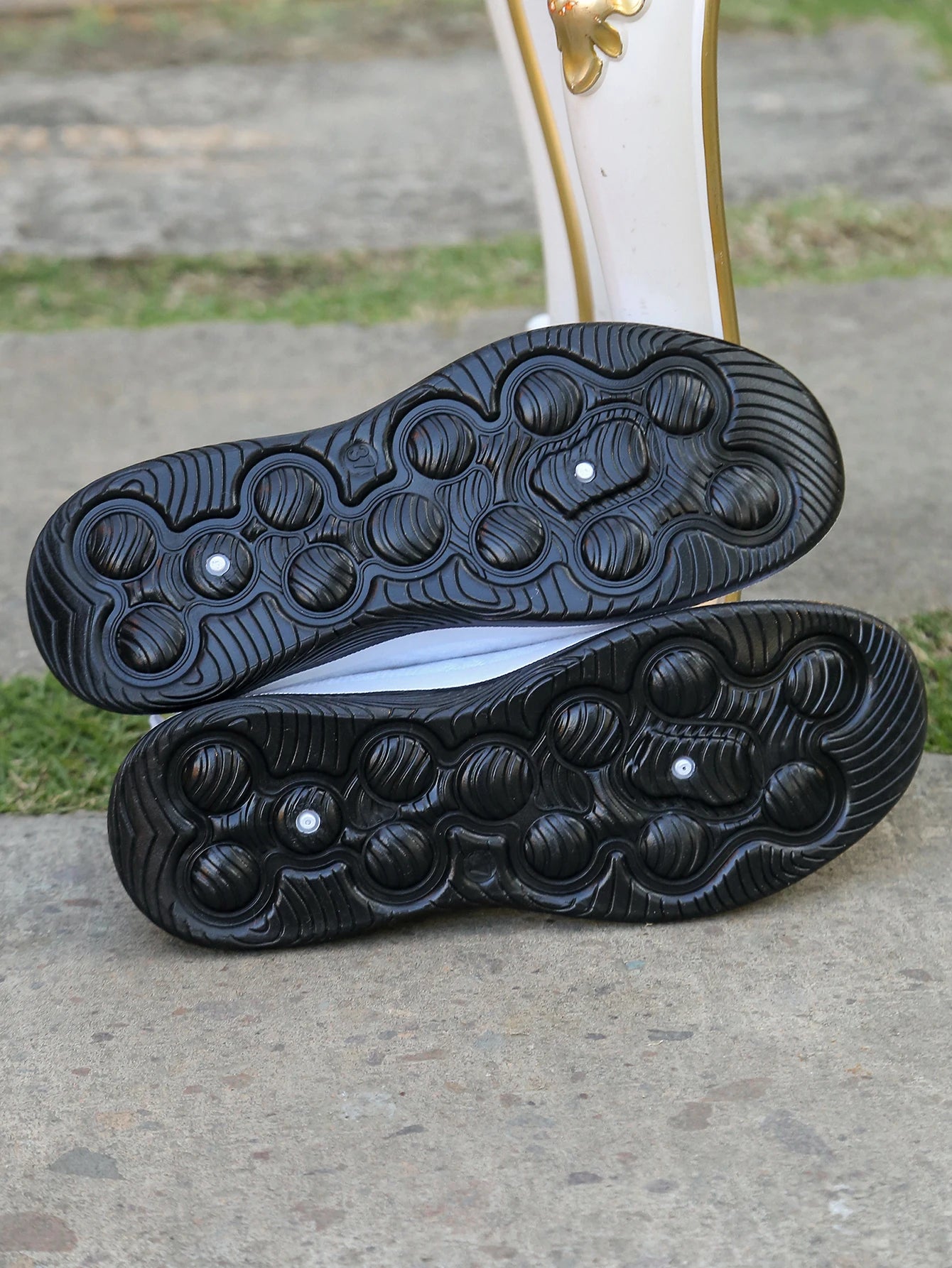 Four Seasons General Light Flat Shoes