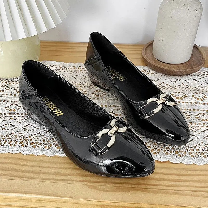 Pointed Toe Patent Leather Low Heel Single Slip on Classic Shoes