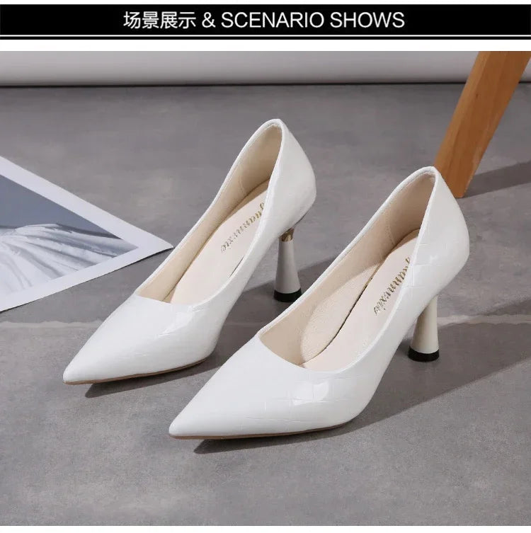 Elegant Heeled Pointed Toe Leather Heels