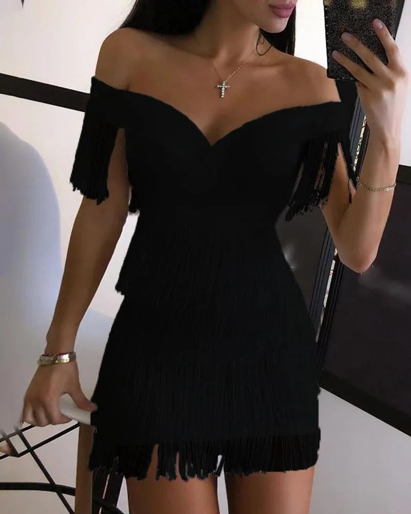 Sexy Big V Neck One-shoulder Fringed Skirt