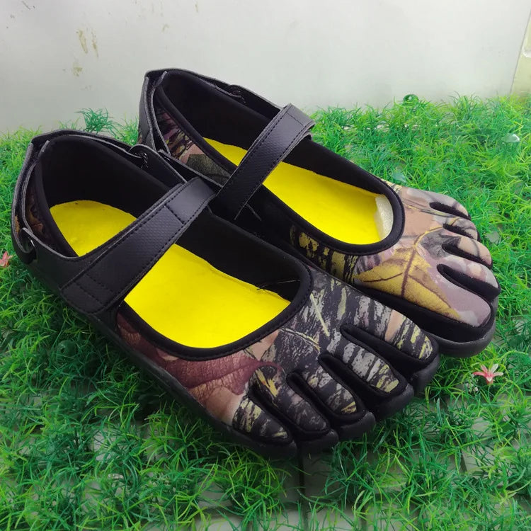 Outdoor 5 Toes Lightweight Leather Sneakers