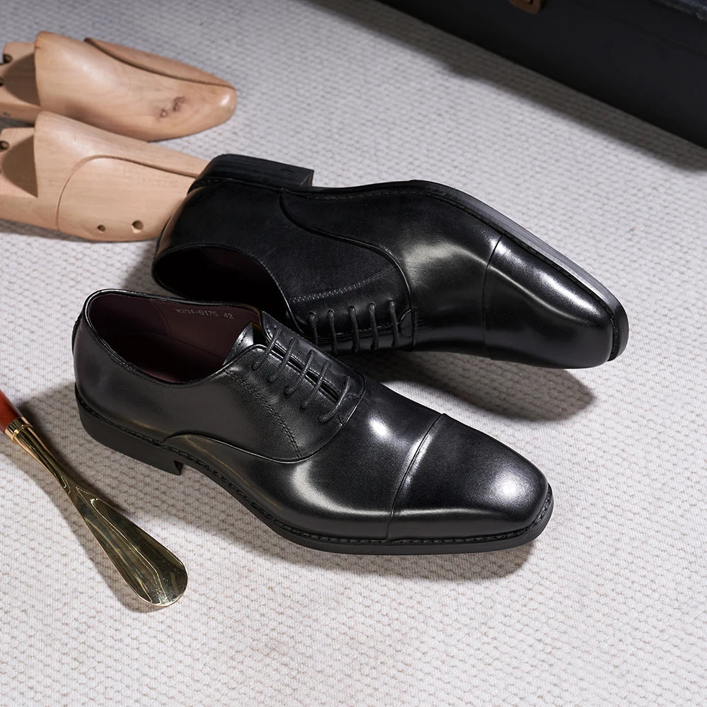 Men's Classic Lace-Up Oxfords