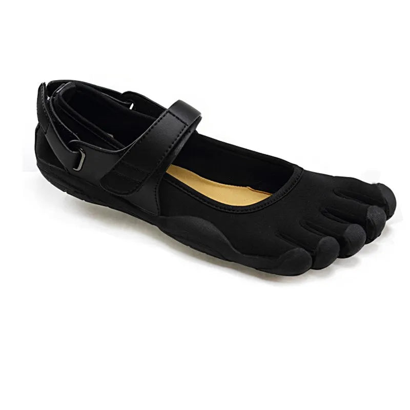 Outdoor 5 Toes Lightweight Leather Sneakers