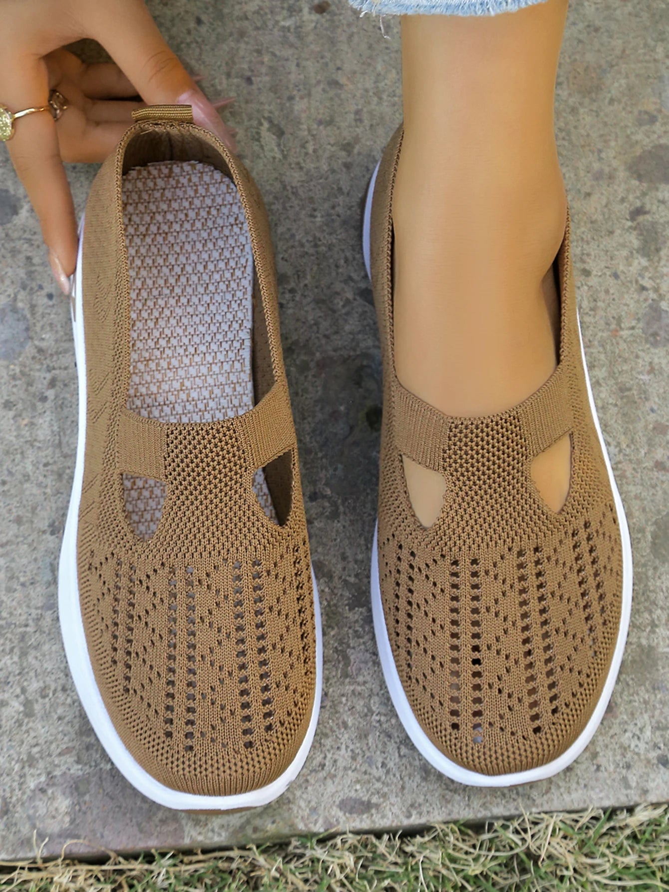 Four Seasons General Light Flat Shoes