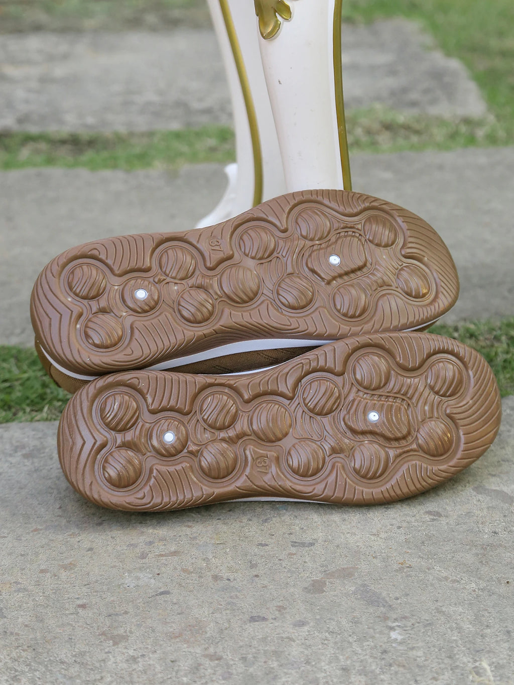 Four Seasons General Light Flat Shoes